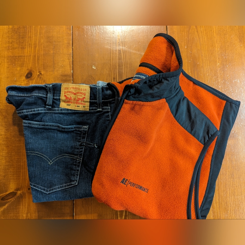 Levi's 559 & American Eagle Vest